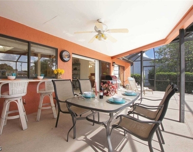 1422 Se 12th Terrace - Photo Thumbnail 1
