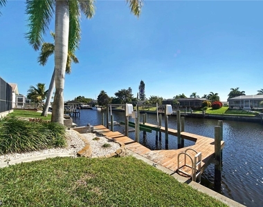 1704 Savona Parkway - Photo Thumbnail 16