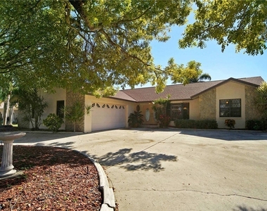 1704 Savona Parkway - Photo Thumbnail 3