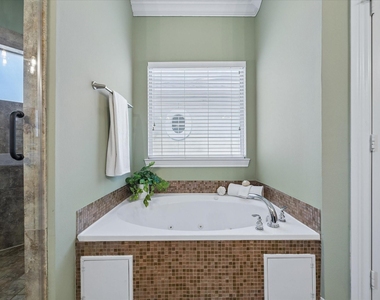 5610 Kiam Street - Photo Thumbnail 8