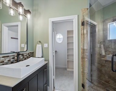 5610 Kiam Street - Photo Thumbnail 6