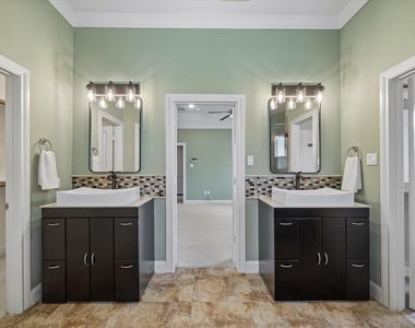 5610 Kiam Street - Photo Thumbnail 7