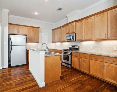 5610 Kiam Street - Photo Thumbnail 1