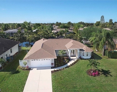 4138 Sw 5th Avenue - Photo Thumbnail 3