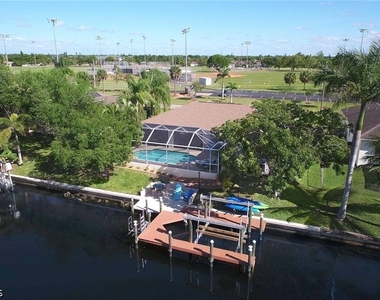 4138 Sw 5th Avenue - Photo Thumbnail 5