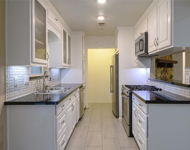 4110 Garden Springs Drive - Photo Thumbnail 5