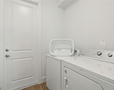 154 Se 20th Street - Photo Thumbnail 24