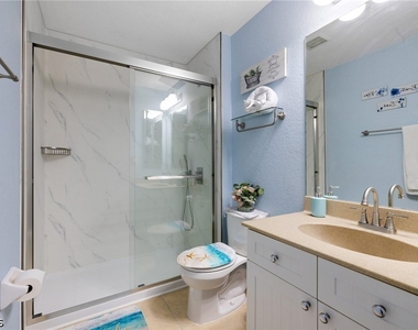 1001 Ne 6th Avenue - Photo Thumbnail 11