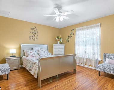 1001 Ne 6th Avenue - Photo Thumbnail 6