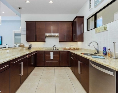 5325 Delano Court - Photo Thumbnail 7