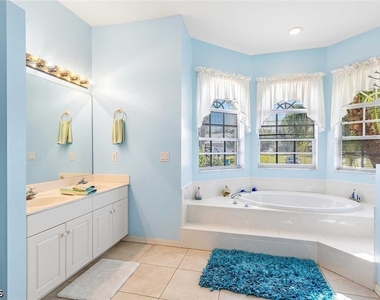 2807 Sw 31st Lane - Photo Thumbnail 10