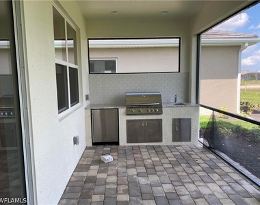 16729 Siesta Drum Way - Photo Thumbnail 17