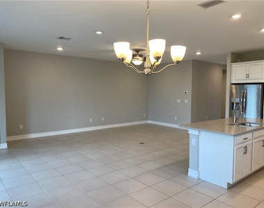 16729 Siesta Drum Way - Photo Thumbnail 12