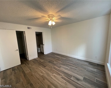 2190 Arbour Walk Circle - Photo Thumbnail 10