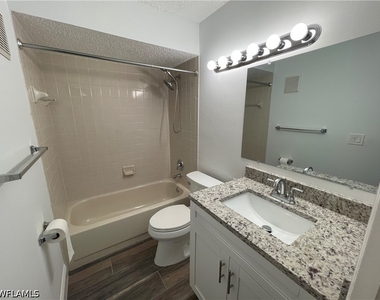 2190 Arbour Walk Circle - Photo Thumbnail 16