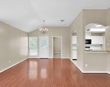 506 Paradise Lane - Photo Thumbnail 5