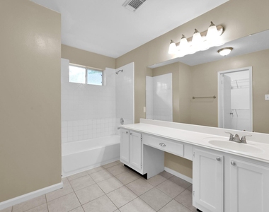 506 Paradise Lane - Photo Thumbnail 13