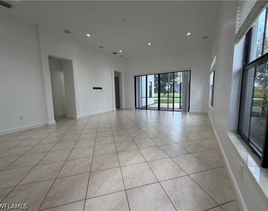 5299 Ferrari Avenue - Photo Thumbnail 14