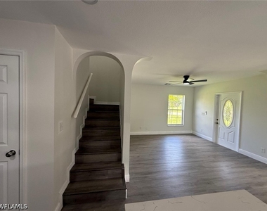 5248 Confederate Drive - Photo Thumbnail 7