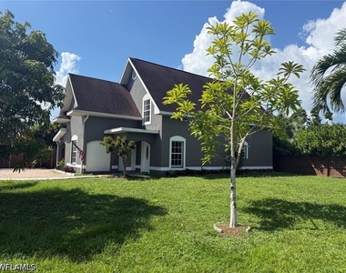 5248 Confederate Drive - Photo Thumbnail 4