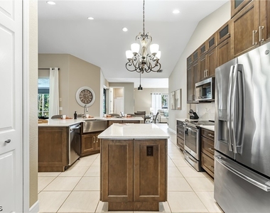 2817 Sw 42nd Lane - Photo Thumbnail 4