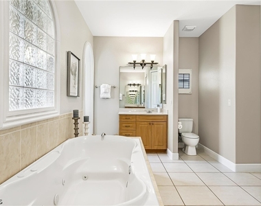 2817 Sw 42nd Lane - Photo Thumbnail 12
