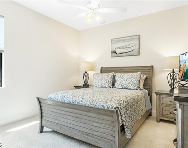 5129 Sw 16th Place - Photo Thumbnail 9