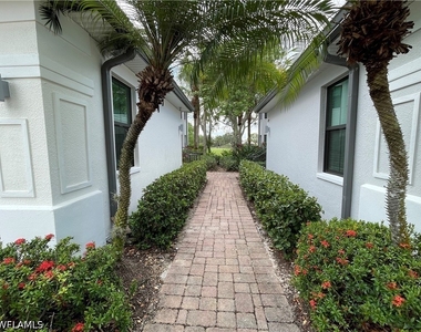 2377 Ravenna Boulevard - Photo Thumbnail 2