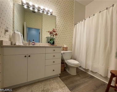 2377 Ravenna Boulevard - Photo Thumbnail 23