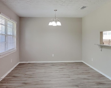 7303 Dew Mist Lane - Photo Thumbnail 6