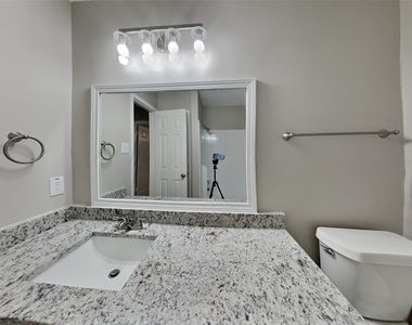 7303 Dew Mist Lane - Photo Thumbnail 16