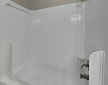 7303 Dew Mist Lane - Photo Thumbnail 17