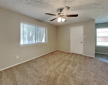 7303 Dew Mist Lane - Photo Thumbnail 8