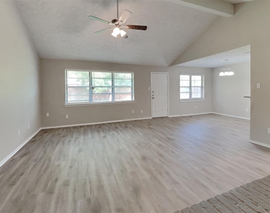 7303 Dew Mist Lane - Photo Thumbnail 3