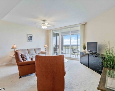 1001 Arbor Lake Drive - Photo Thumbnail 10