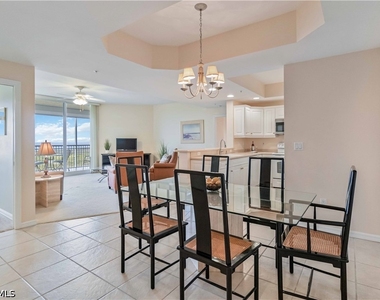 1001 Arbor Lake Drive - Photo Thumbnail 5