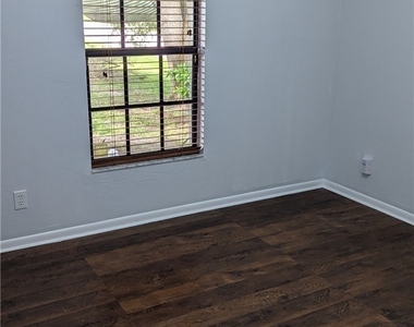 3810 24th Avenue Ne - Photo Thumbnail 19