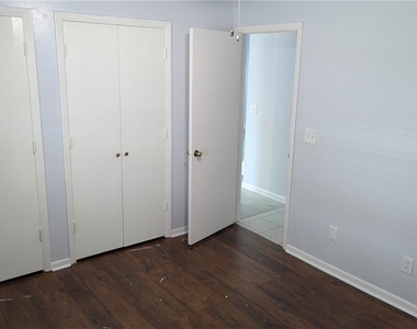 3810 24th Avenue Ne - Photo Thumbnail 17