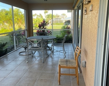 2721 Nw 4th Street - Photo Thumbnail 20