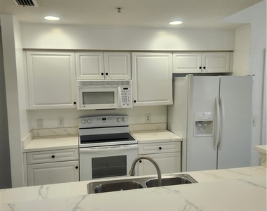 20051 Barletta Lane - Photo Thumbnail 43