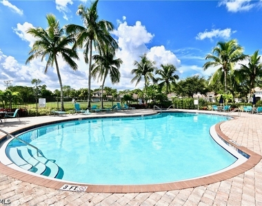 15578 Vallecas Lane - Photo Thumbnail 24