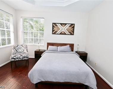15578 Vallecas Lane - Photo Thumbnail 15