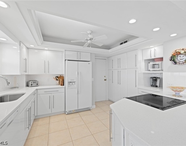 10691 Gulf Shore Drive - Photo Thumbnail 13