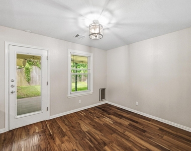 3602 W Sweet Gum Drive - Photo Thumbnail 11