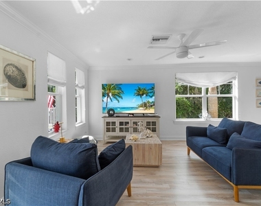 719 Park Avenue - Photo Thumbnail 14