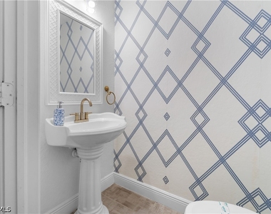 719 Park Avenue - Photo Thumbnail 29