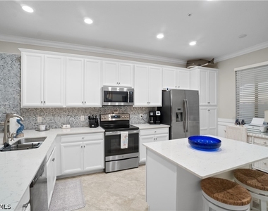 9596 Trevi Court - Photo Thumbnail 8