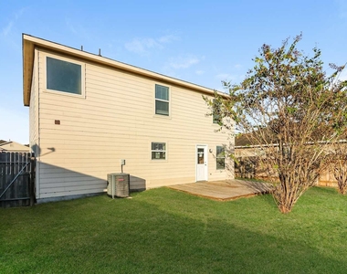 4606 Canadian River Court - Photo Thumbnail 14