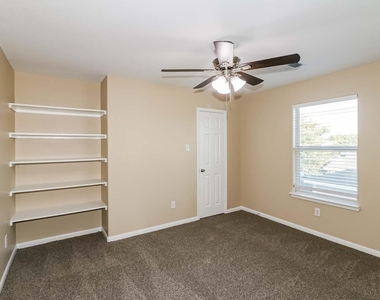 4606 Canadian River Court - Photo Thumbnail 7