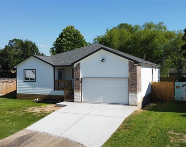 11514 Quincewood Drive - Photo Thumbnail 6